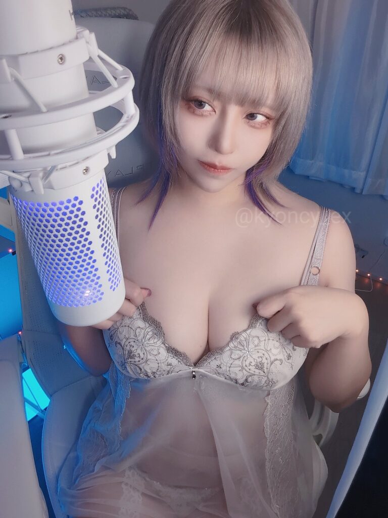 インスタ エロ ライブが映し出す現代の光と影