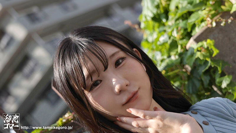 “天然Gカップの軟乳”。